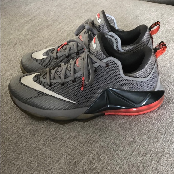 nike lebron 12